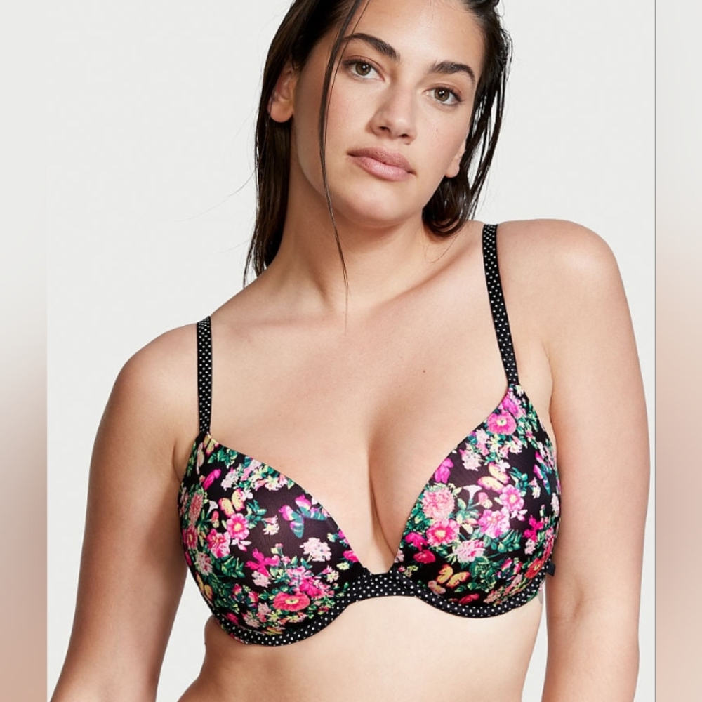 Victoria Secret push-up bra size 32C new with tags
